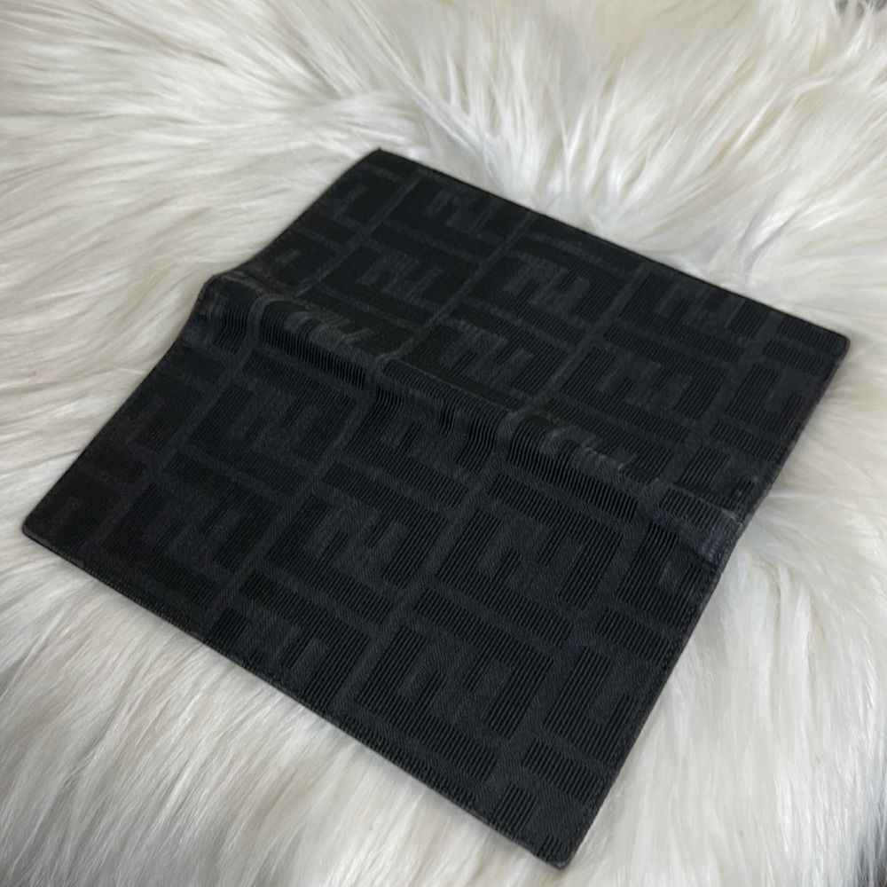 COPY - 💯Authentic Fendi Bifold Long Wallet 🍀 - Picture 10 of 12